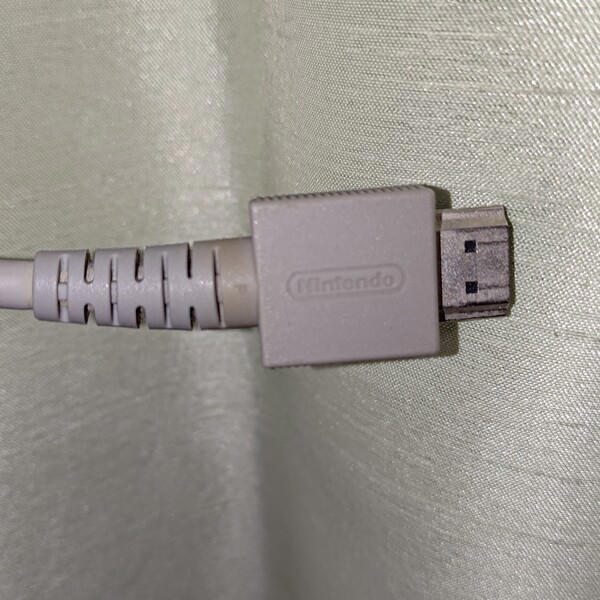 任天堂「Switch 2、付属のHDMIケーブル使って」 初代機の付属品では