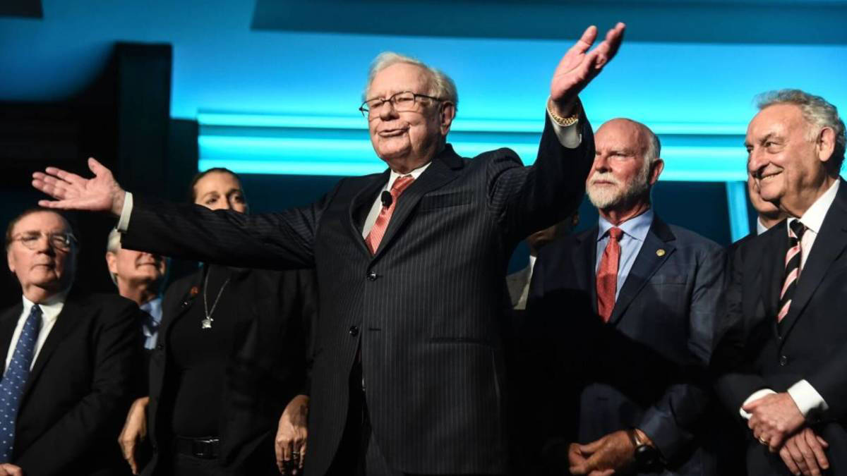 Warren Buffett s stock sends louder signals than Berkshire s earnings beat Warren Buffett s stock sends louder signals than Berkshire s earnings beat