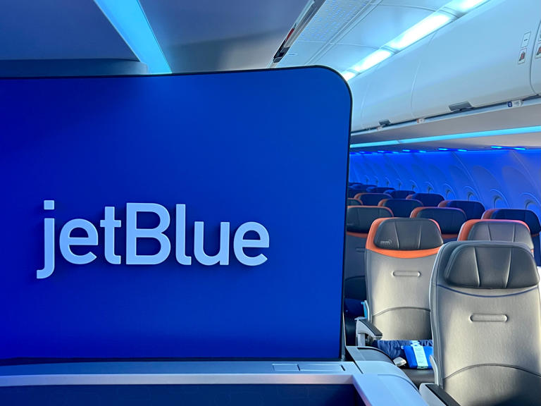 JetBlue’s New Status Match Lets AAdvantage and SkyMiles Elites Unlock
