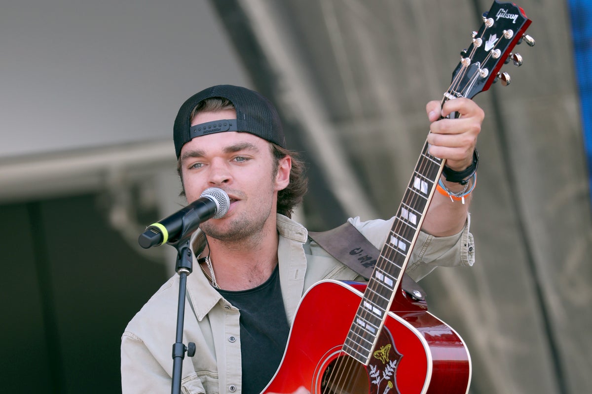 Rising country star Conner Smith involved in fatal car accident