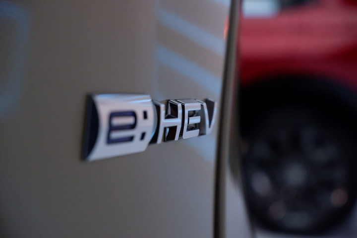 Polling: Penjualan Mobil Hybrid Naik, Apakah Anda Akan Beli?