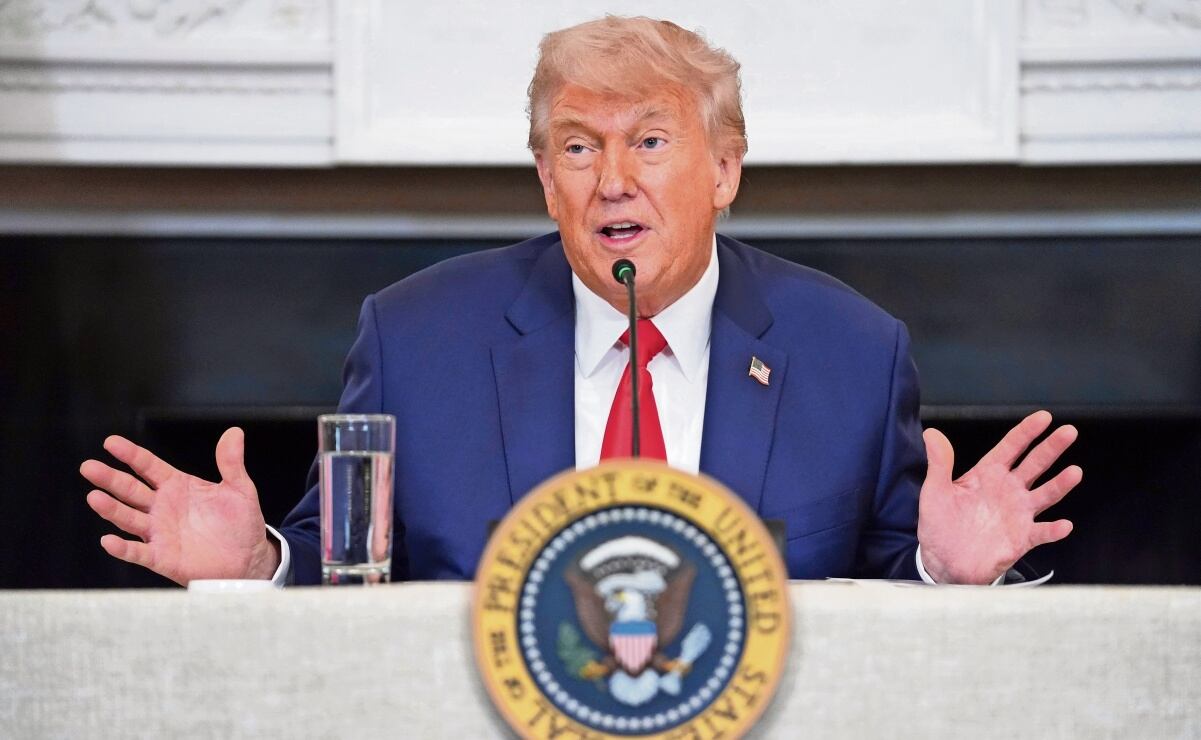El presidente Donald Trump, durante una mesa redonda con líderes empresariales en la Casa Blanca, en Washington. Foto: Evan Bucci / AP