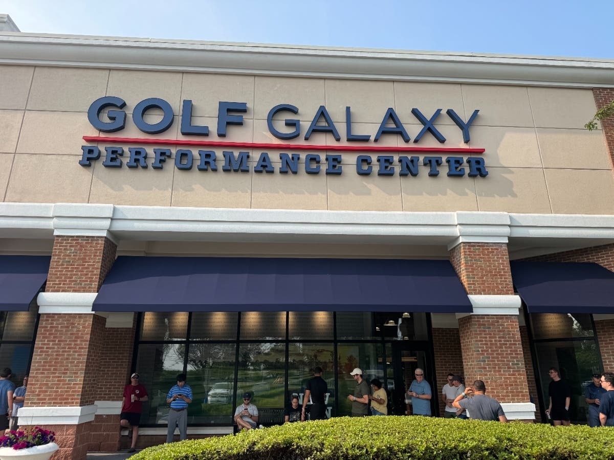 golf-galaxy-performance-center-hosts-grand-opening-in-holmdel