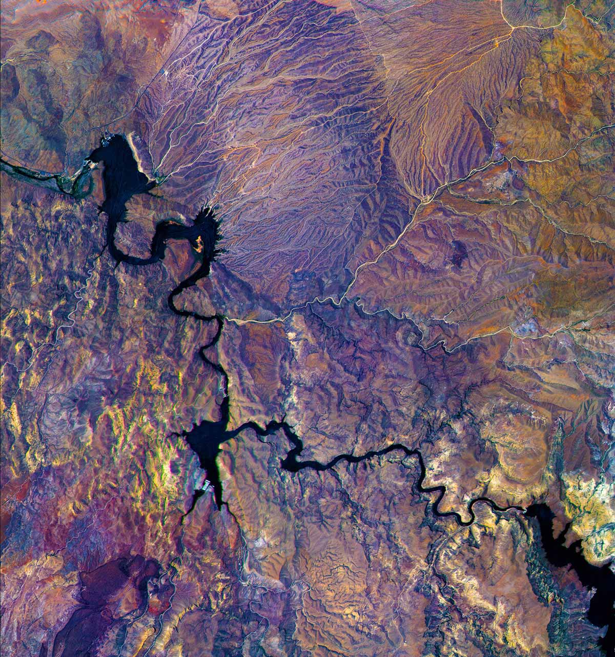 Xplore unveils colorful hyperspectral views captured by its planet ...