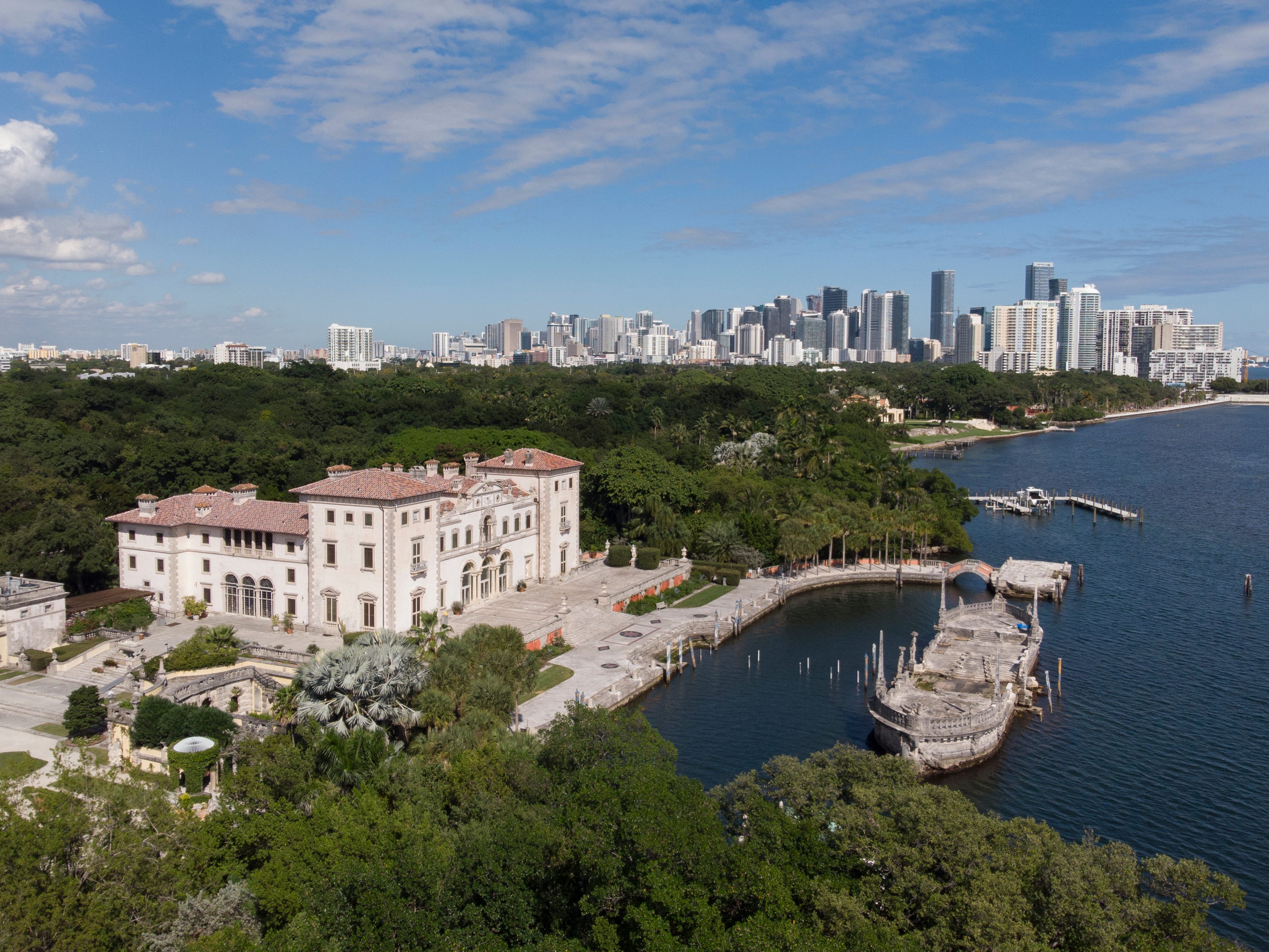 take-a-look-inside-vizcaya-the-45-000-square-foot-gilded-age-mansion