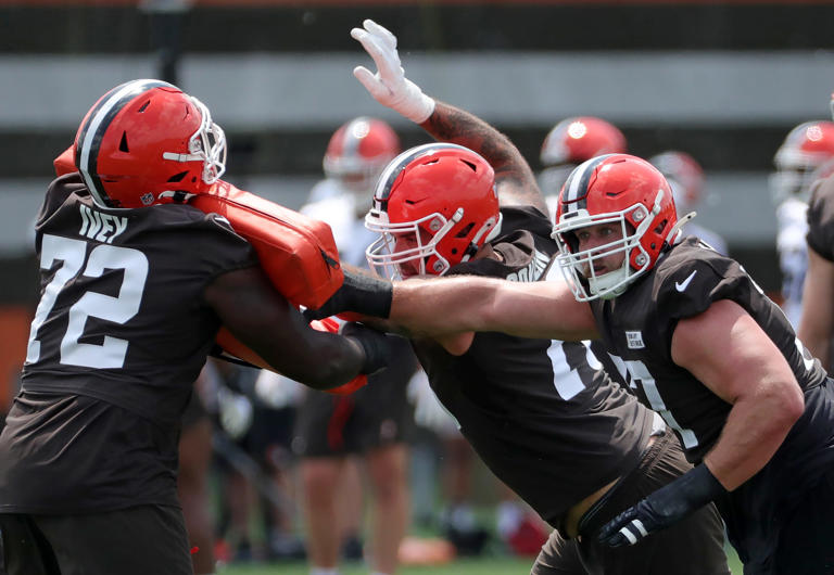 Jack Conklin, Wyatt Teller won't play for Browns. Who is questionable?