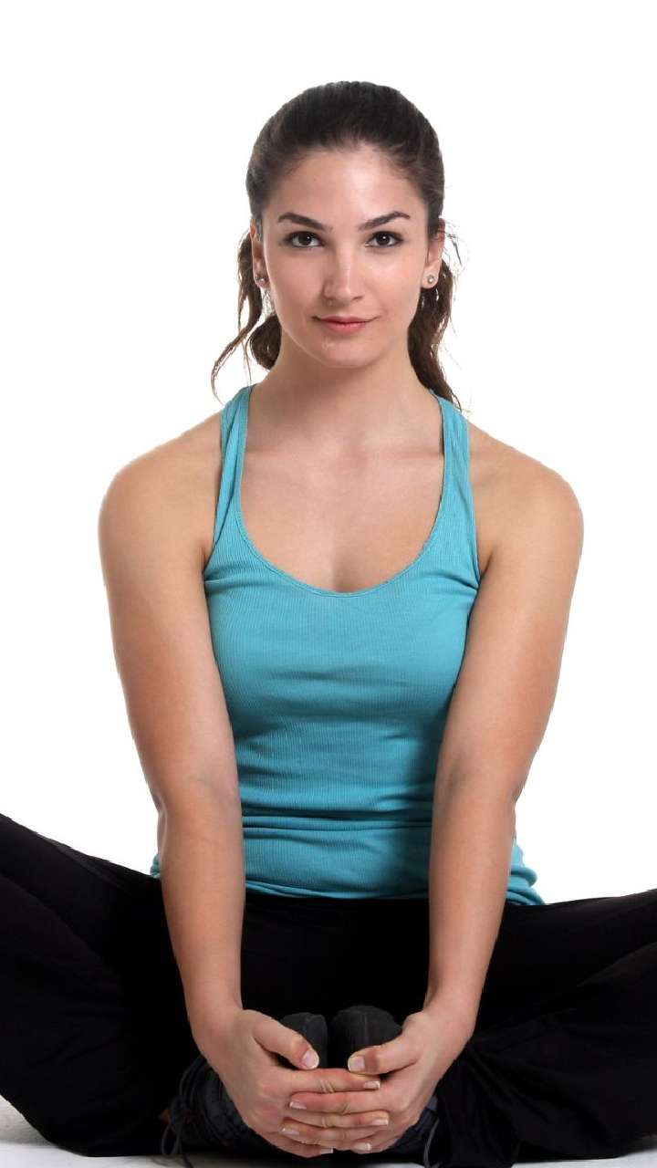 7 Yoga Poses You Can Try To Combat Heatwaves!