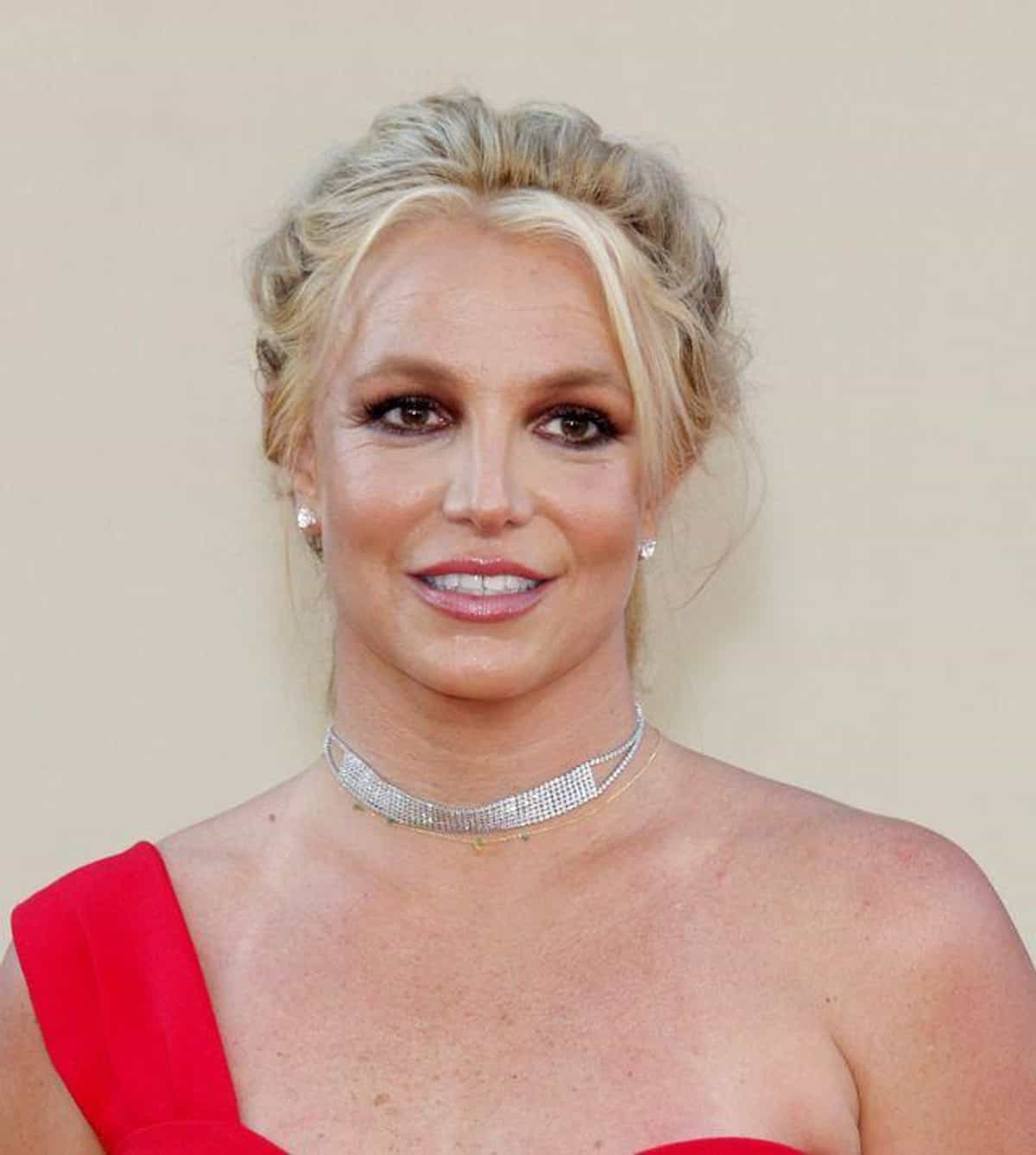 Celebrities who lived in trailers and cars
