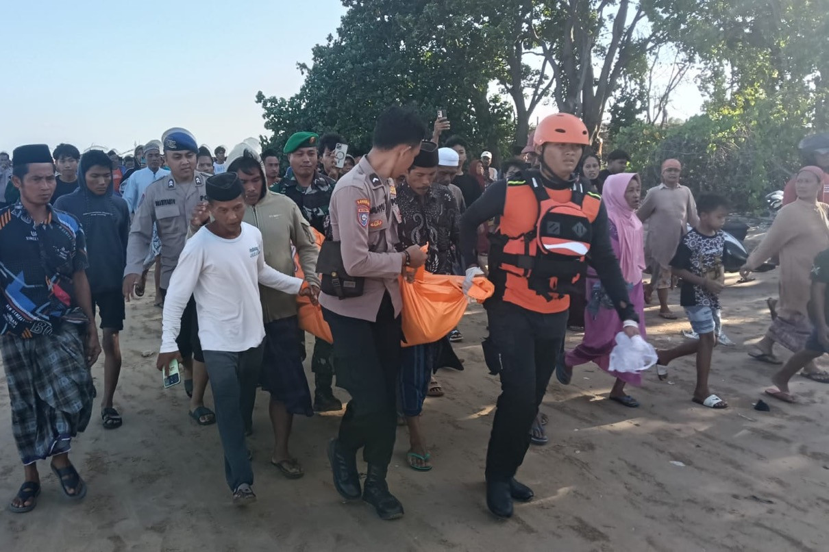 Remaja Di Sumenep Tewas Terseret Ombak Saat Memancing Di Pantai