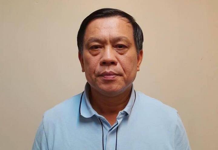 Thu giữ 25 phong bì tiền tỷ đề tên doanh nghiệp tại nơi làm việc của cựu Thứ trưởng Nguyễn Bá Hoan