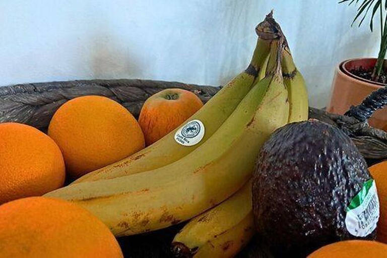 Bananas will last 10 days longer with 3second kitchen storage trick