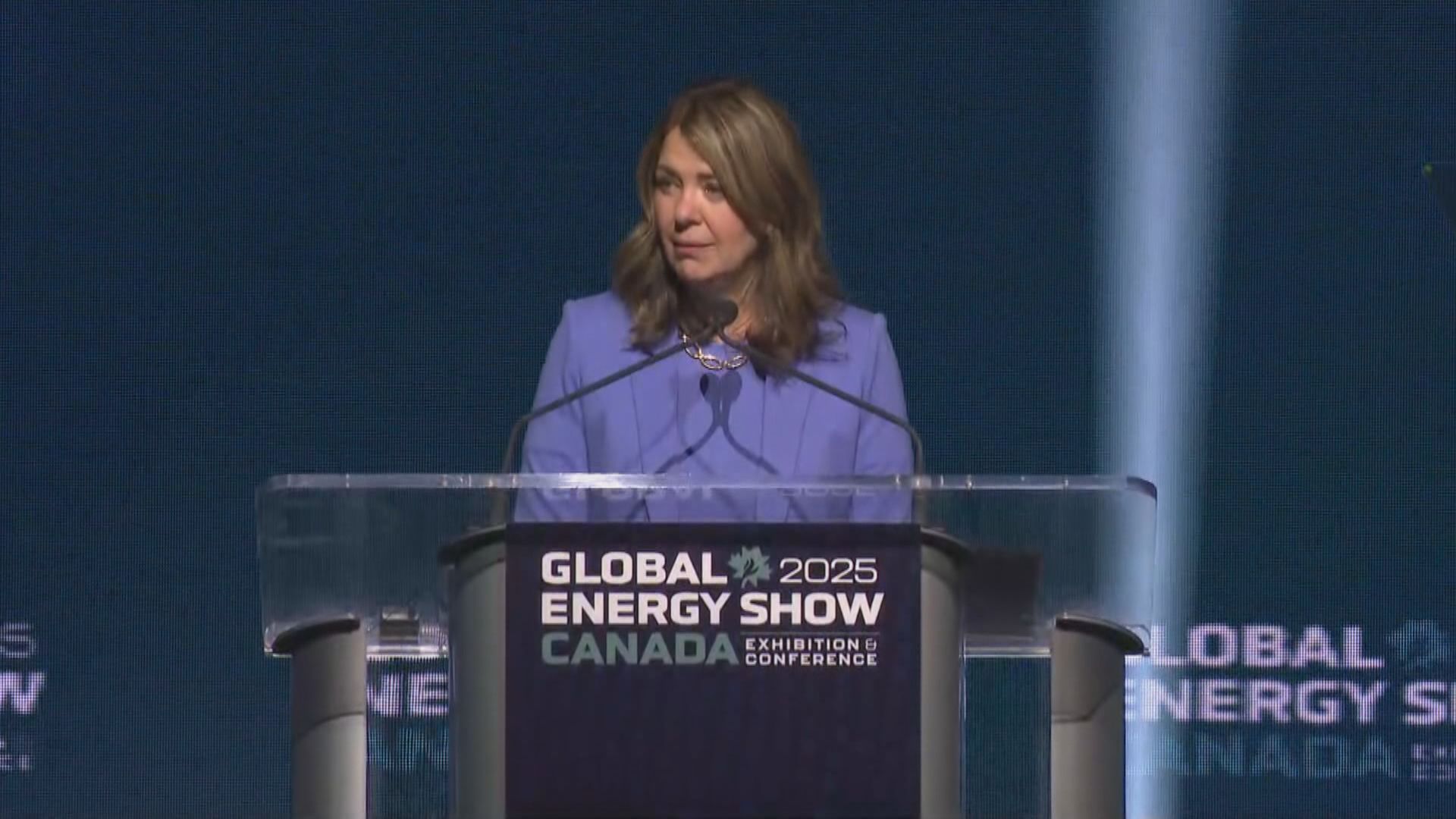 Danielle Smith urges feds to commit to Alberta energy superpower promise