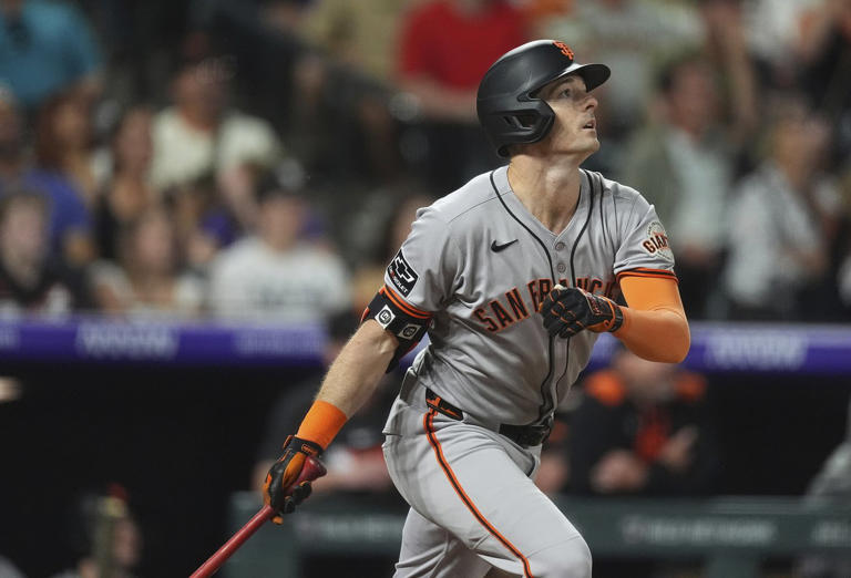 Giants rally again to beat lowly Rockies 10 7 for 7th straight win