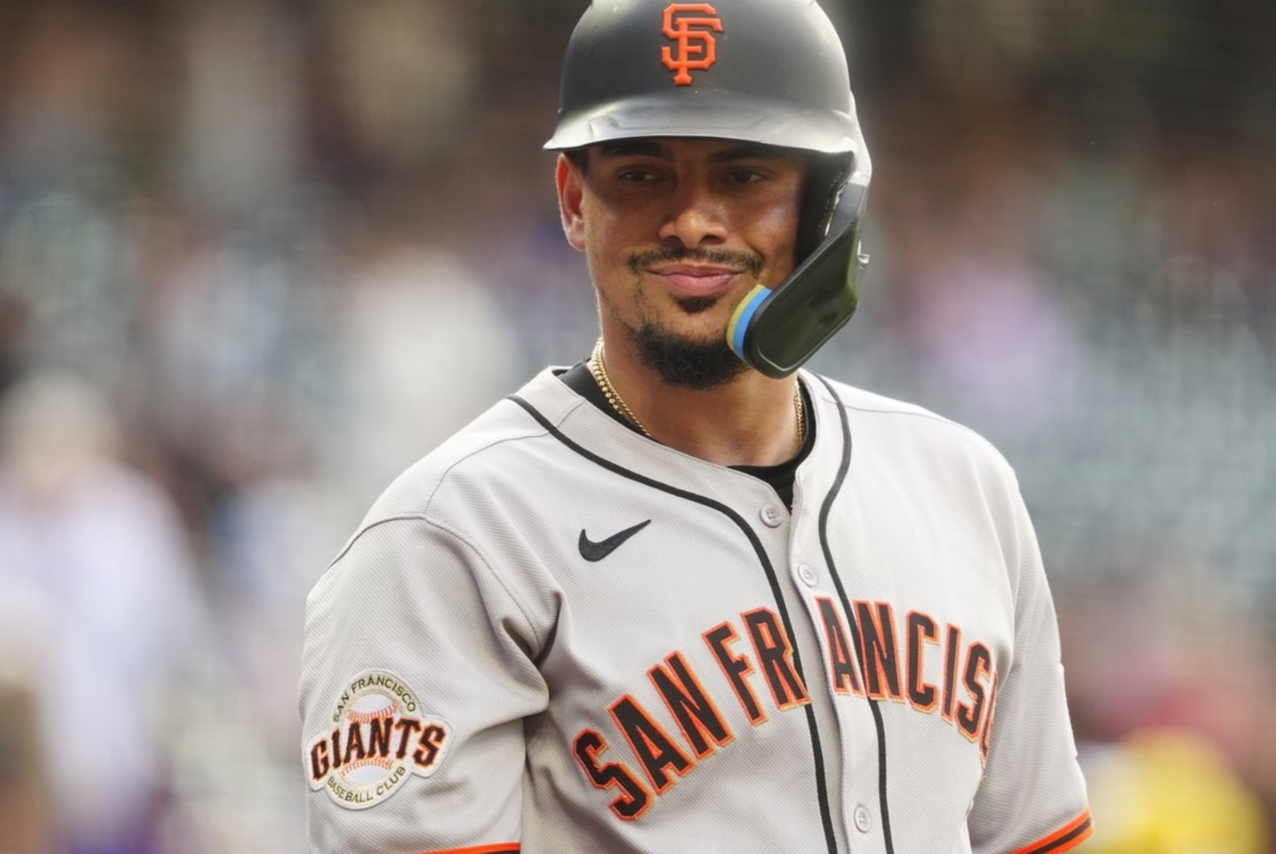 Giants overtake Rockies for seventh consecutive win
