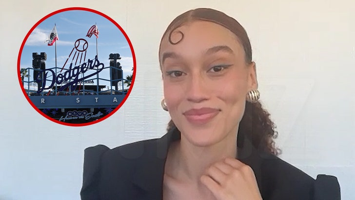 Singer Nezza Getting Death Threats After Singing Anthem in Spanish at ...