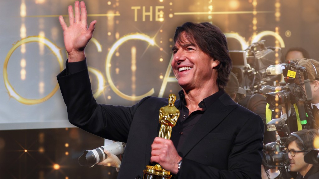 Fans are all saying the same thing after Tom Cruise finally gets his Oscar