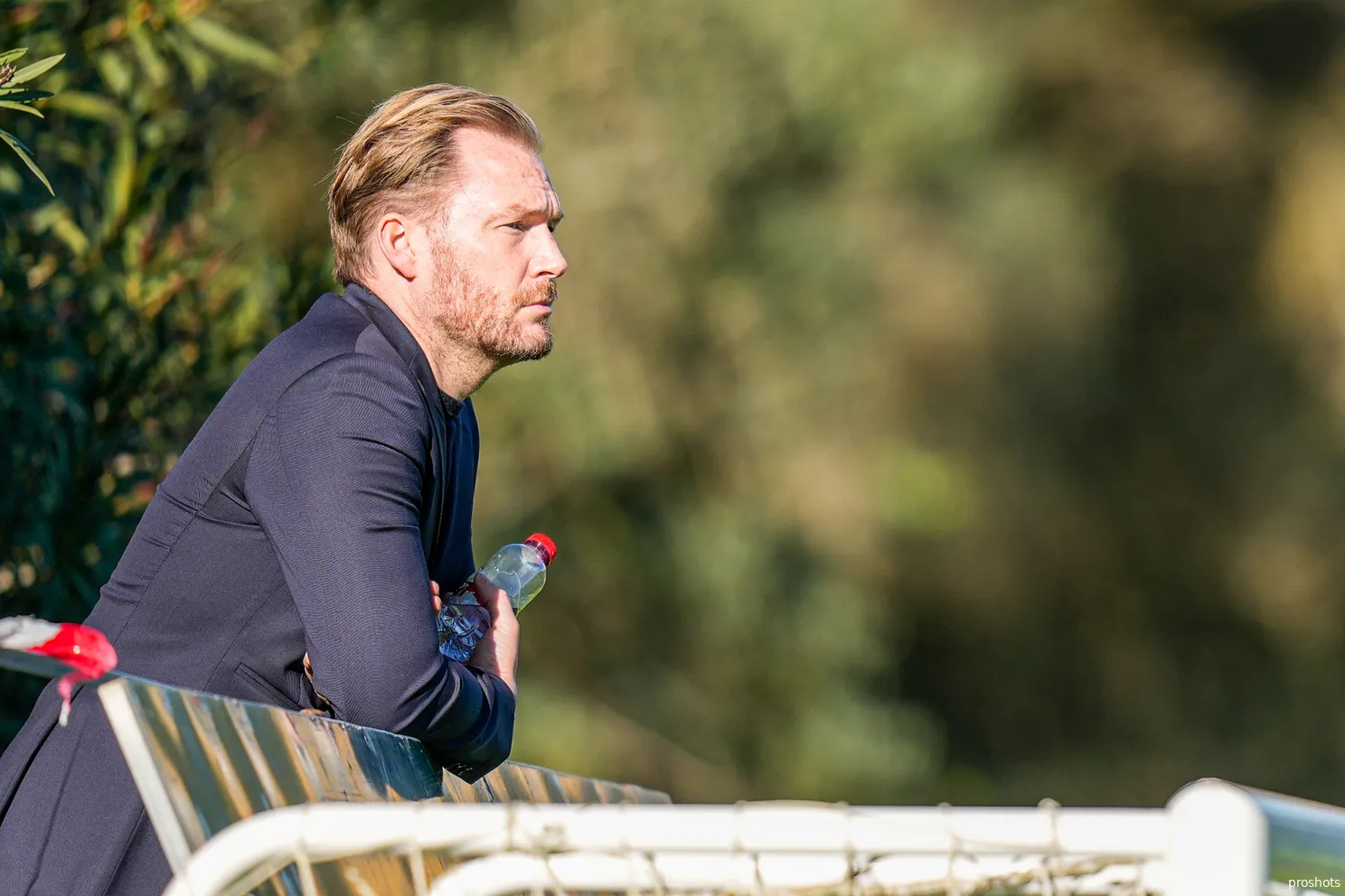 Deze veertien jeugdspelers vertrekken bij Ajax