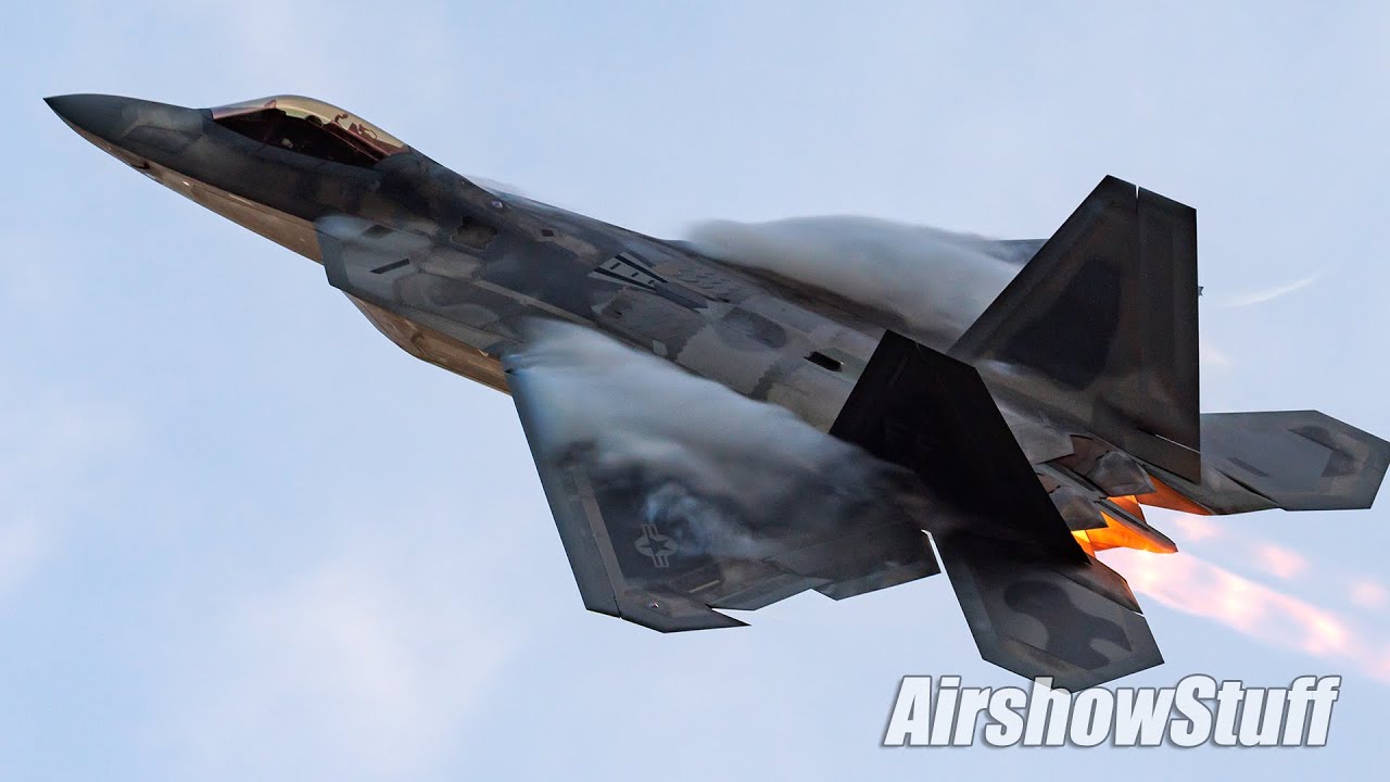 The Incredible Power of the F22 Raptor at Dusk