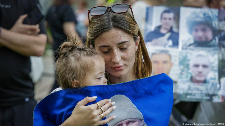 Ukrainian Women Scour Nation for Missing Loved Ones