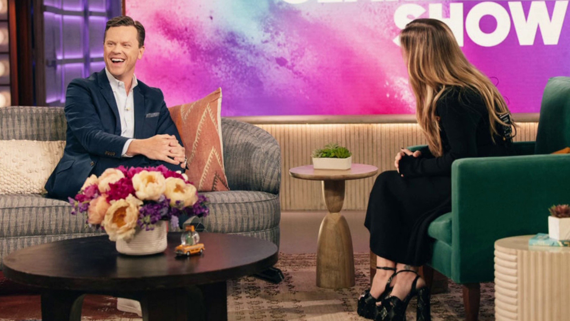 Kelly Clarkson Reunites Willie Geist With His 6th Grade Teacher