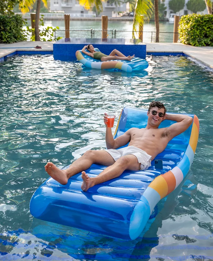 Pool Games Inflatable Floating Giant Volleyball Game Set