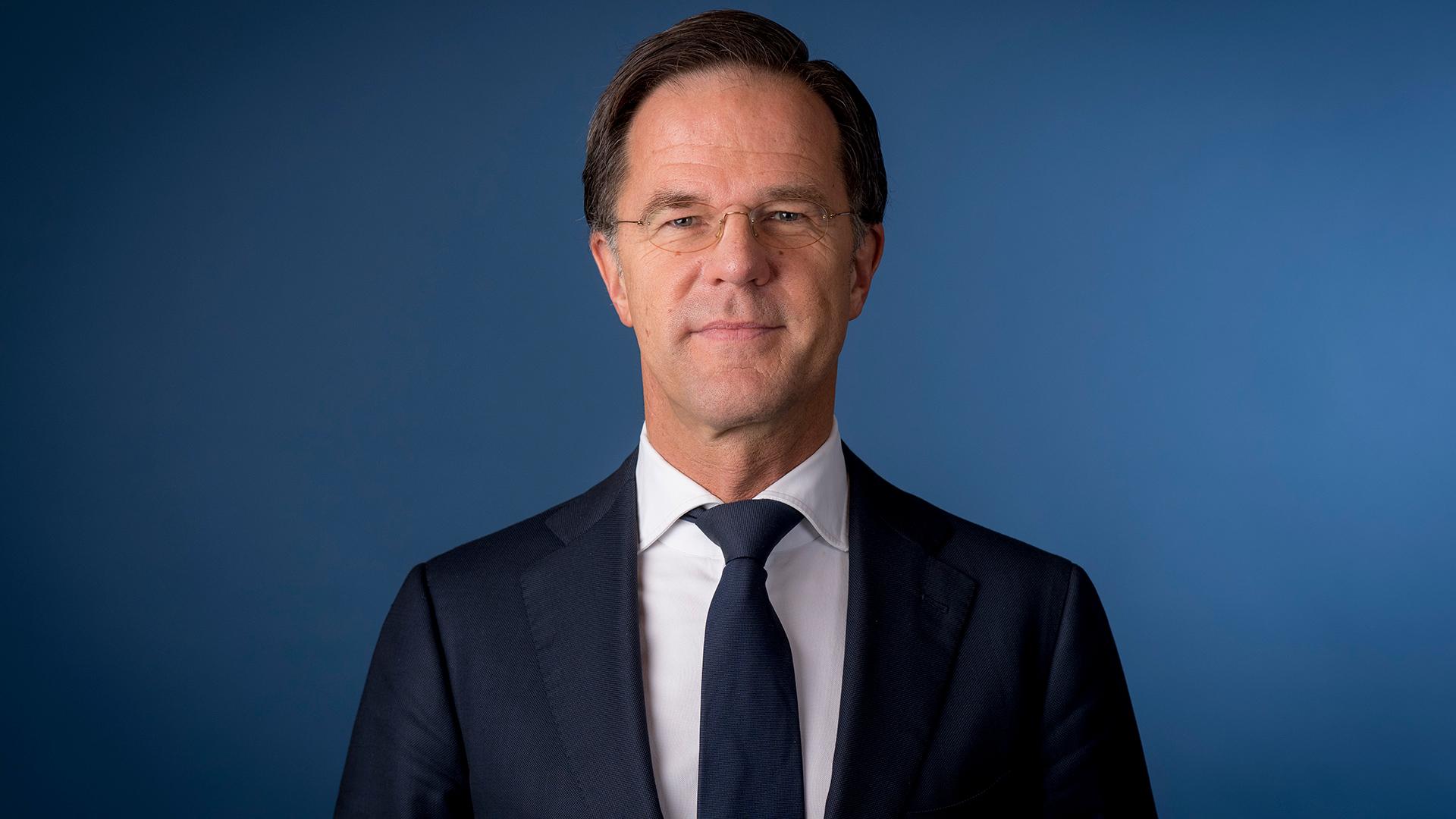Dit astronomische bedrag verdient Mark Rutte per maand als NAVO-topman