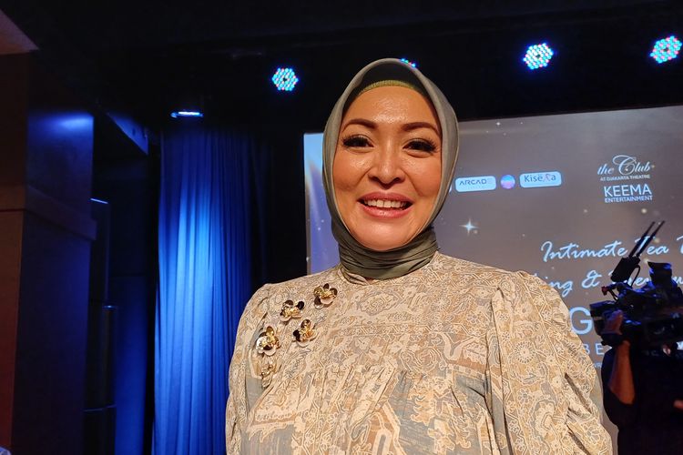 Pantau ketat hubungan putra, Angelina Sondakh akui sering lapor ke orangtua Keanu Massaid
