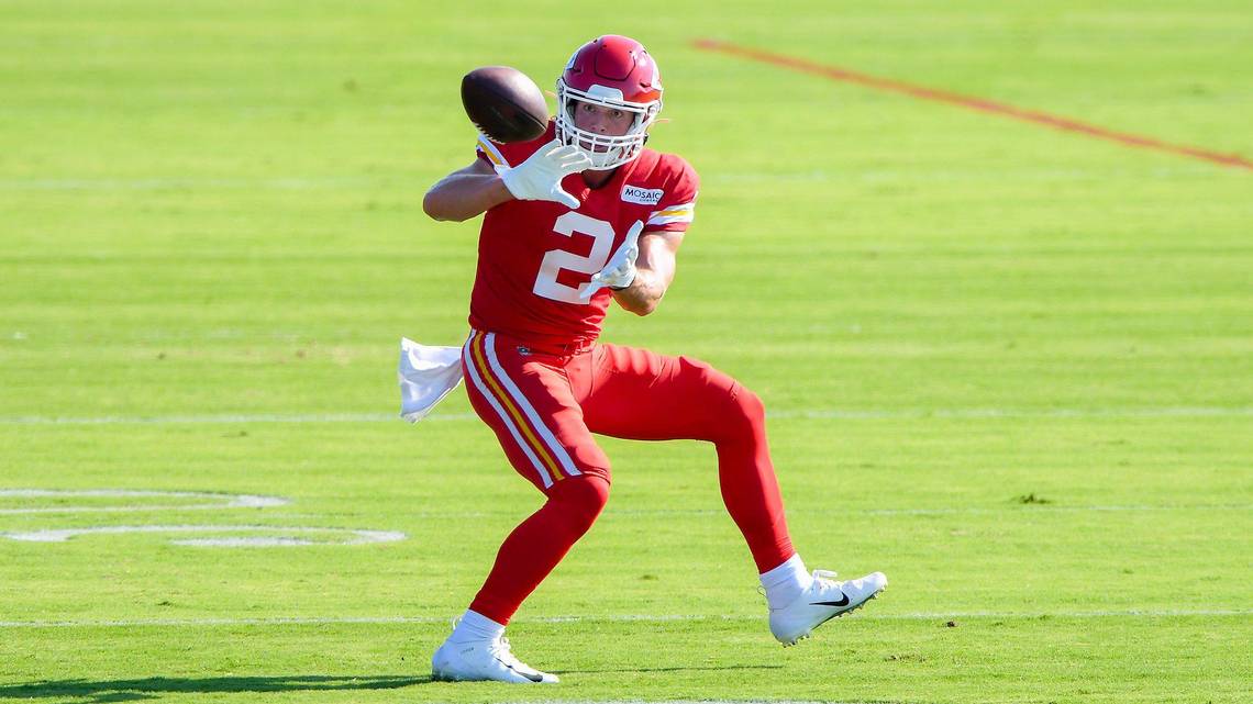 AA1H5TuL Where Are They Now? The 2015 KC Star Scholar-Athletes, Both Pro Athletes Today