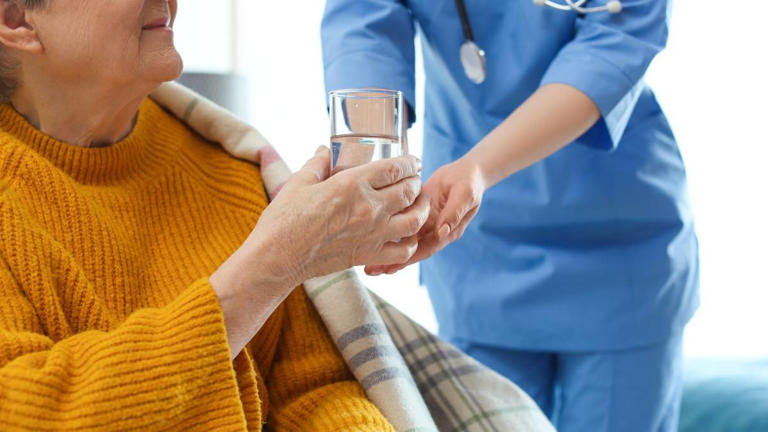 Água e calor: quais os sinais e sintomas de desidratação?