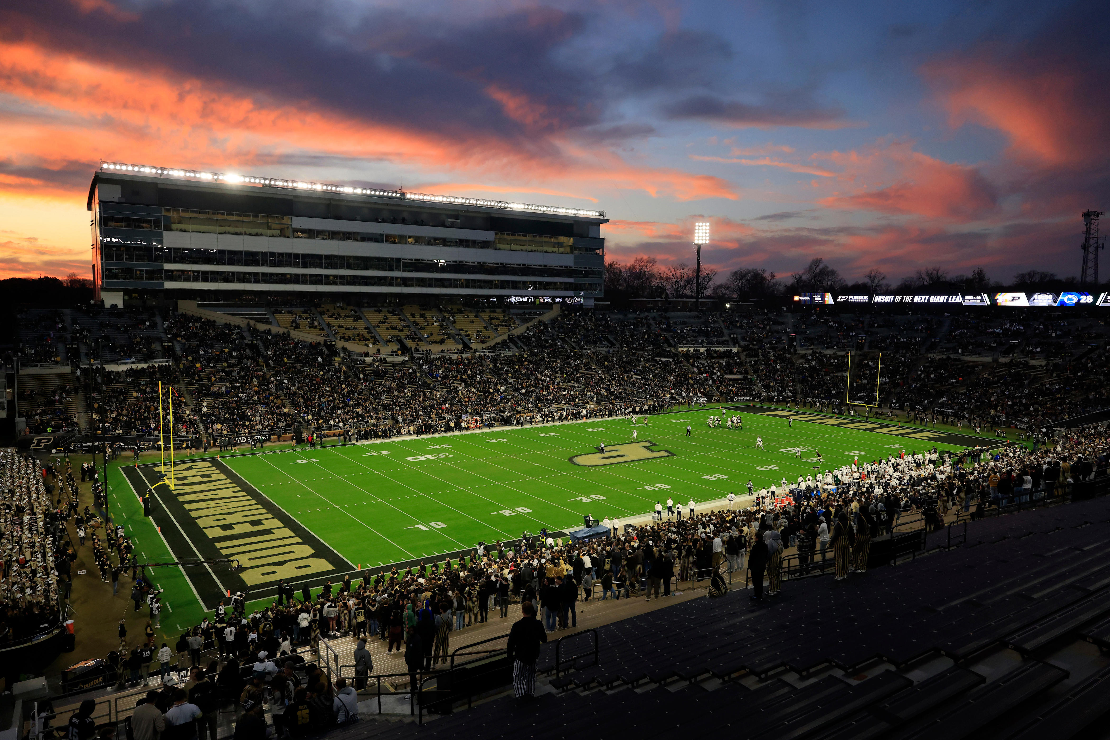 AA1H5sSX Rethinking the Top 18: Big Ten Football Stadiums Re-Ranked from Last to First