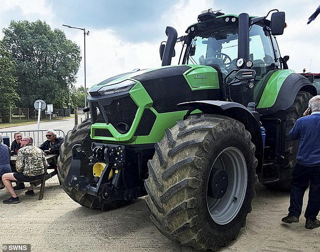 Jeremy Clarkson's latest addition to his farm has Kaleb Cooper fearing it  will put him out of a job