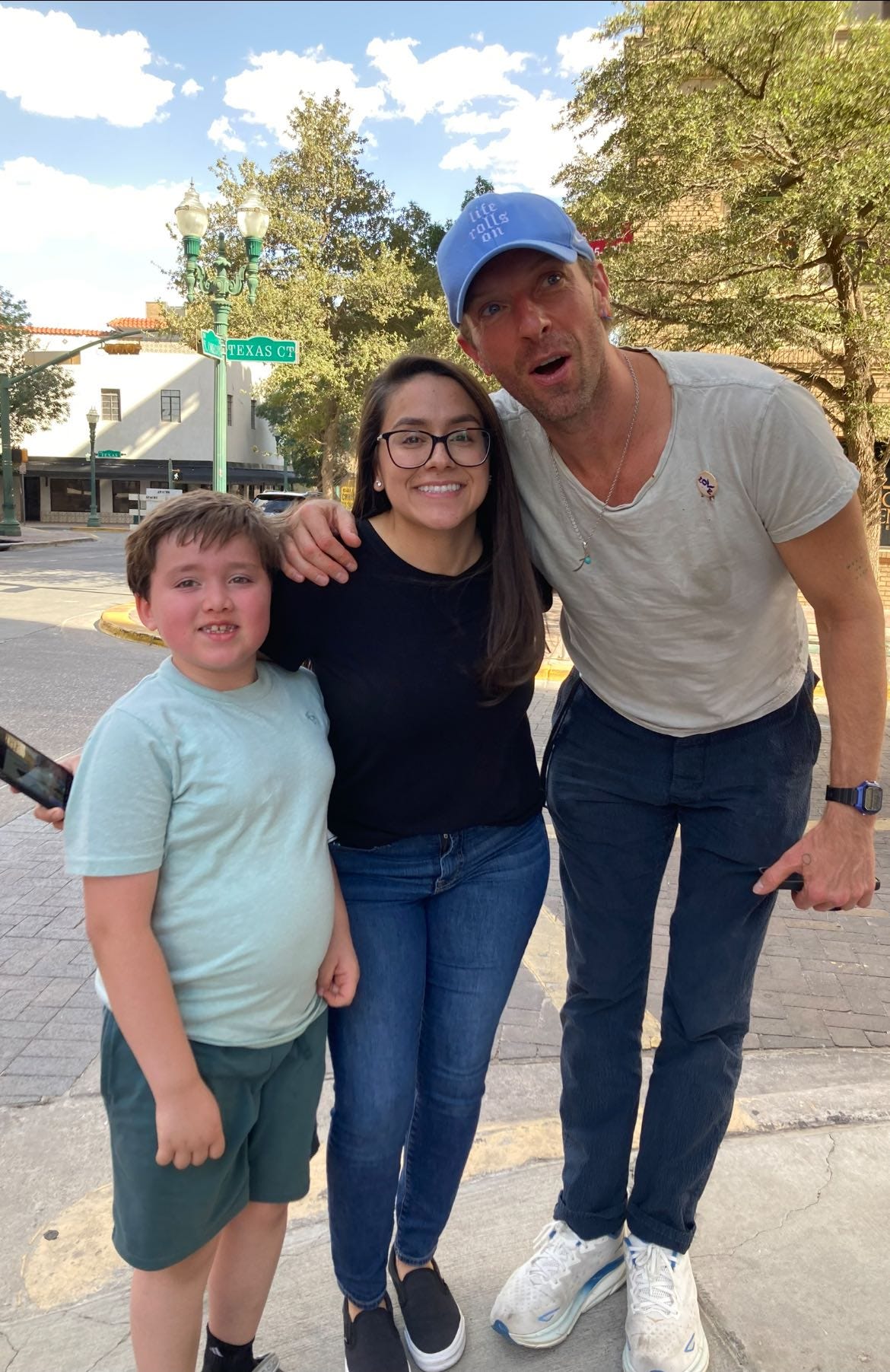 'He was so humble': Dream realized as fan meets Coldplay frontman ...