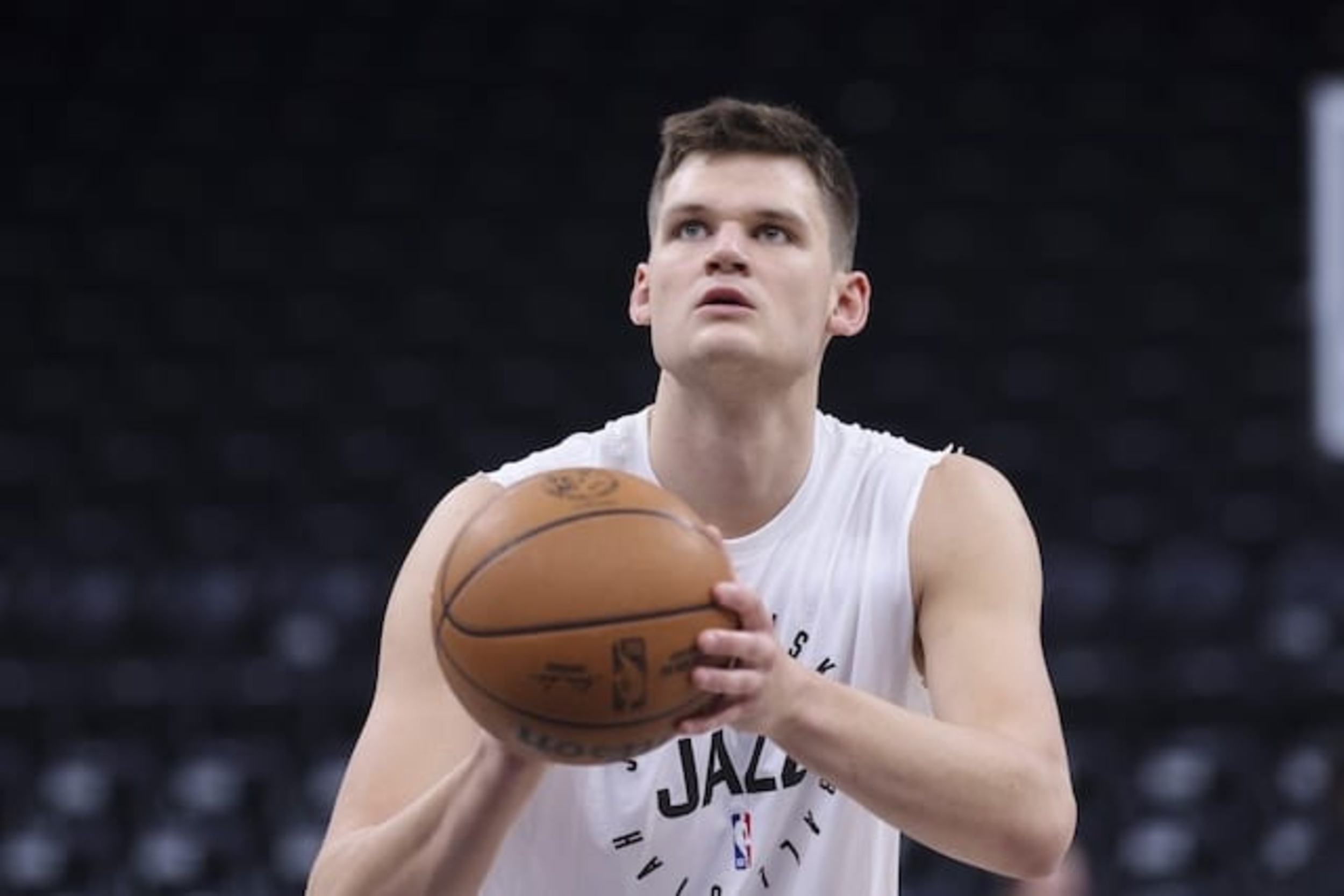 Walker Kessler posts hype video after first Lakers workouts