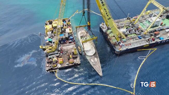 Bayesian torna a galla a 10 mesi dal naufragio