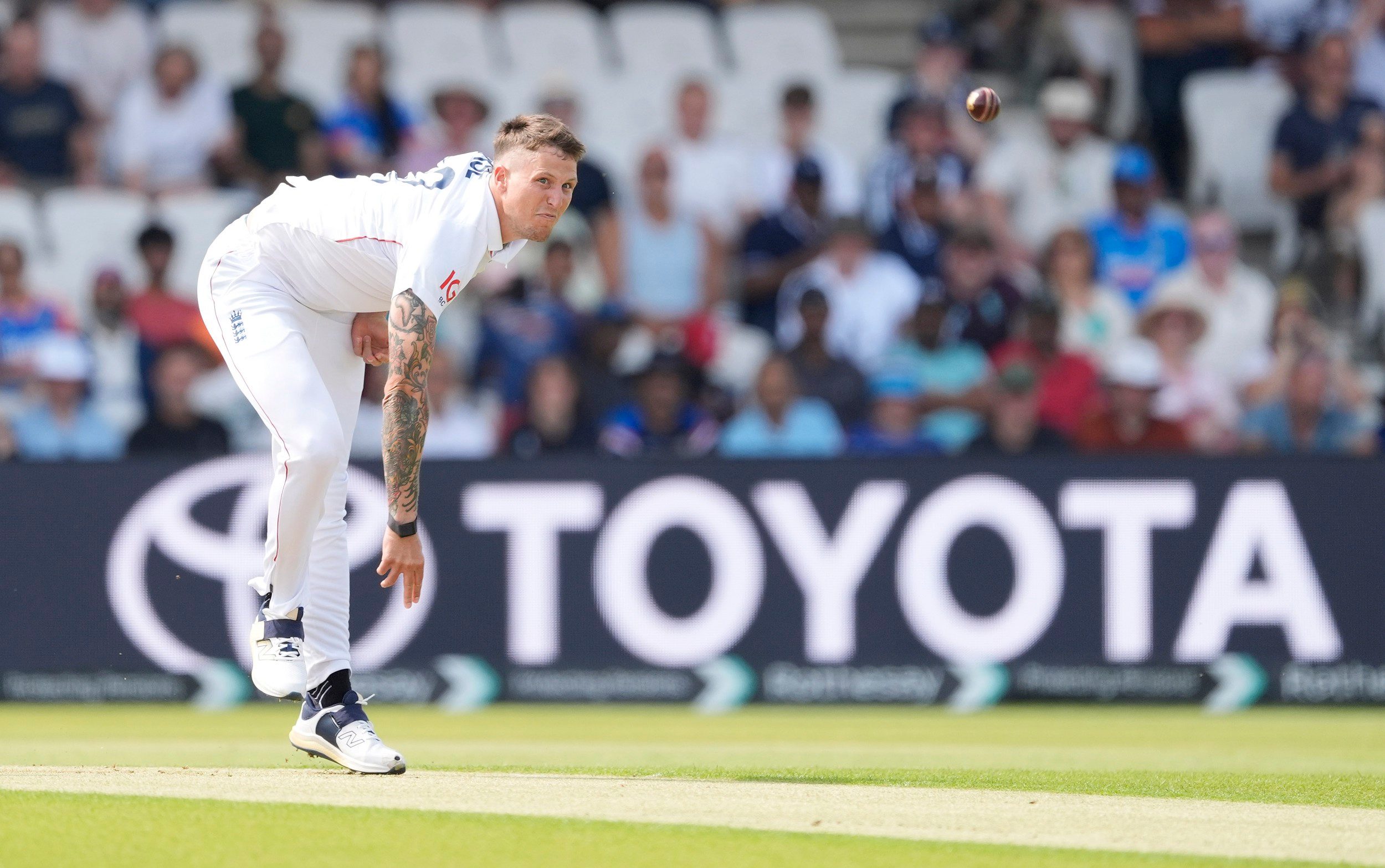 AA1H7ecy Ben Stokes Faces His 'Nasser at Brisbane' Moment as India's Batting Blitz Continues