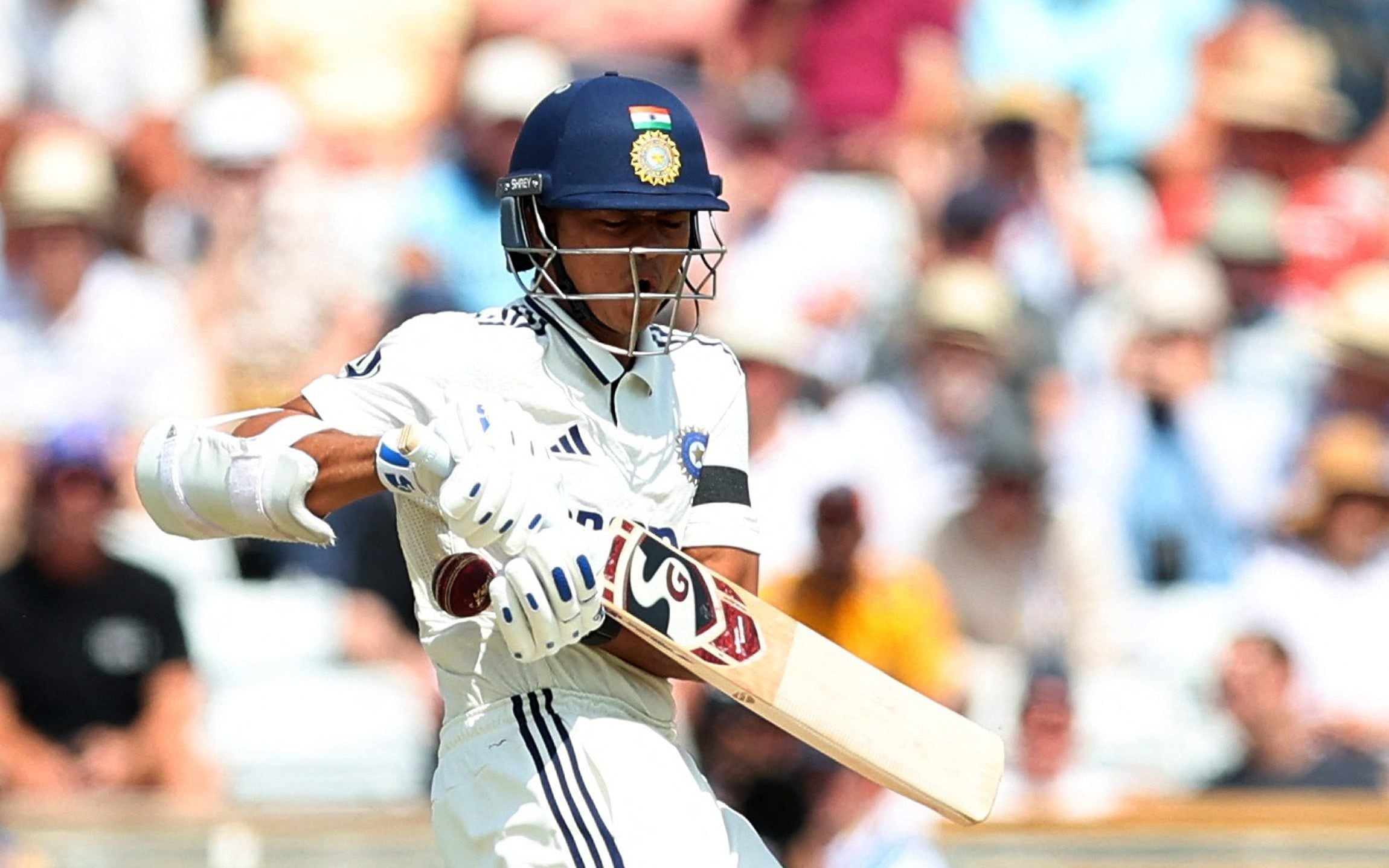 AA1H7pdc Ben Stokes Faces His 'Nasser at Brisbane' Moment as India's Batting Blitz Continues