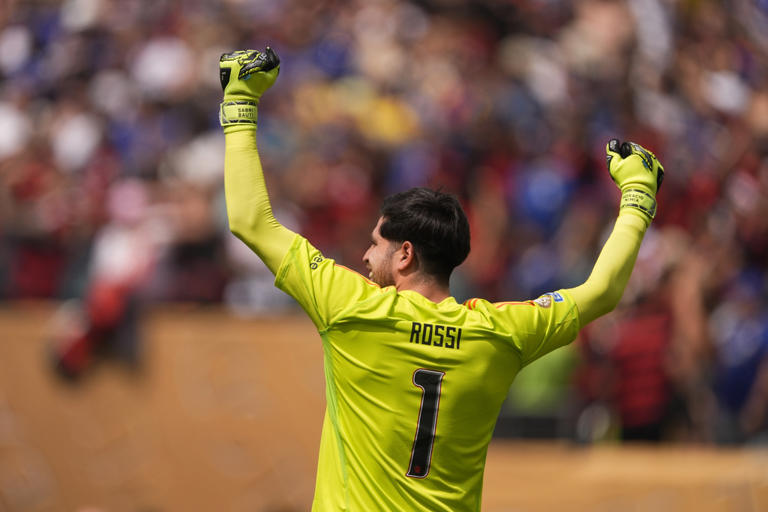 Flamengo scores 3 second-half goals to stun Chelsea 3-1 at the Club ...