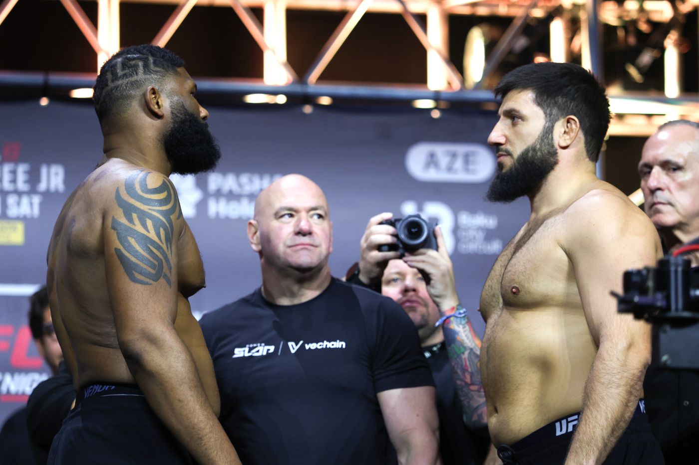 AA1H8Qml UFC Baku: Start Times and Complete Fight Card Revealed!