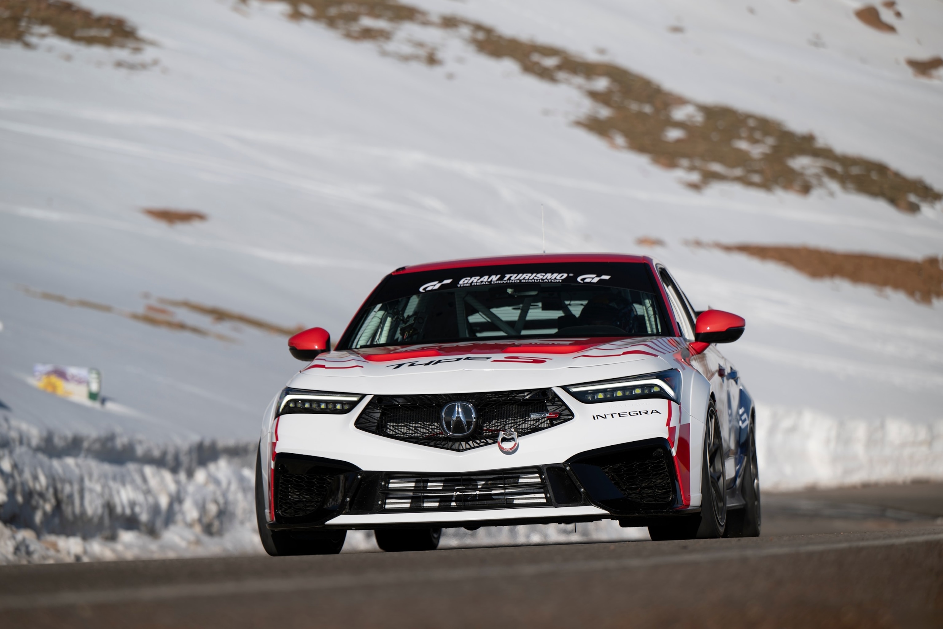 AA1H923G Veteran Racer Aims to Make History at Pikes Peak