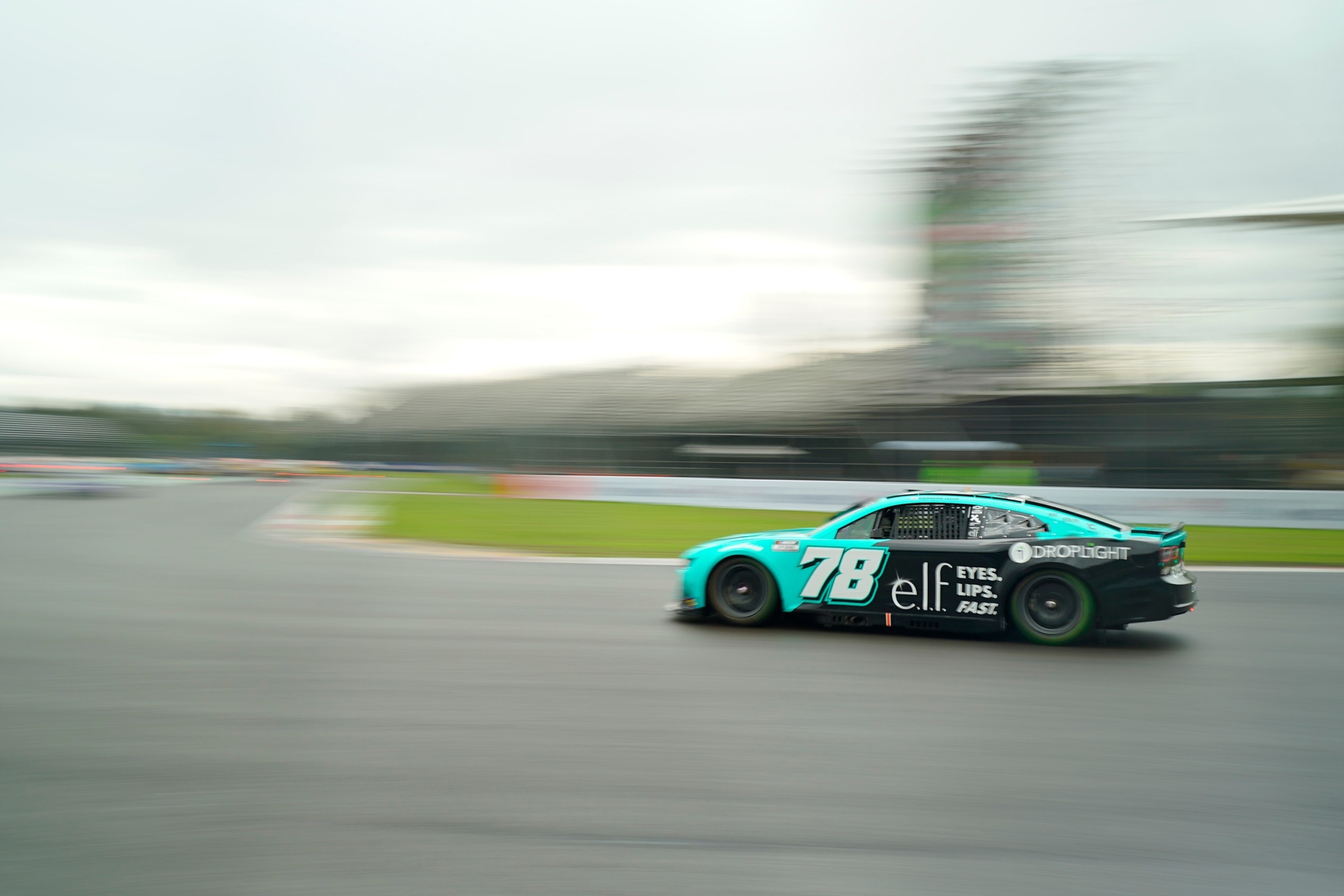 AA1H95PN Veteran Racer Aims to Make History at Pikes Peak