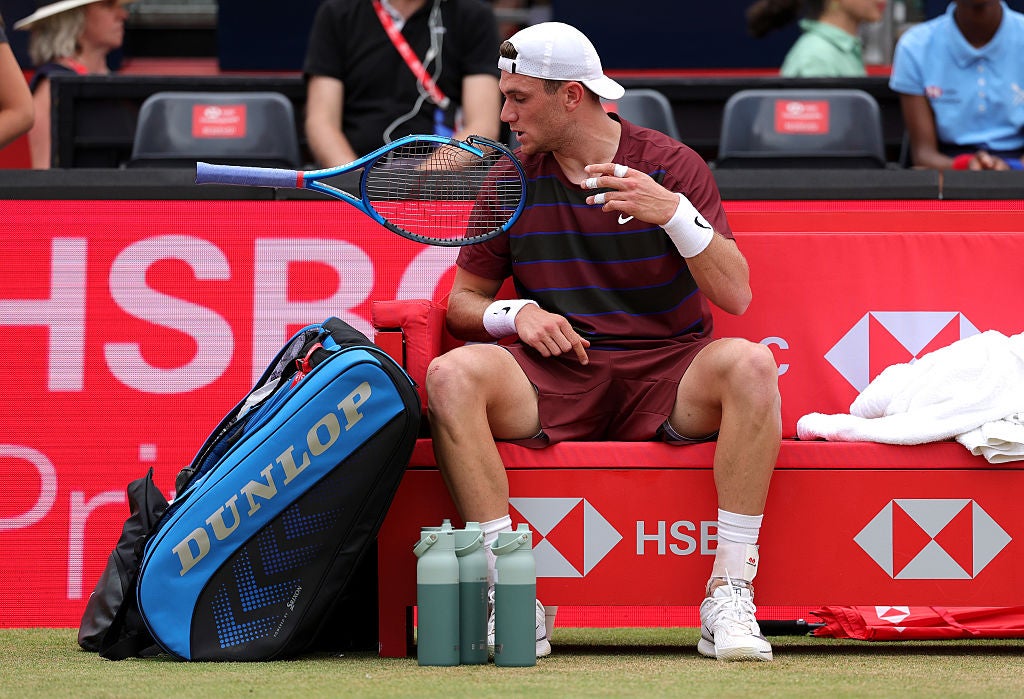 AA1H9CIg Alcaraz vs. Bautista Agut: Live Scores and Results as Draper Bows Out at Queen’s Tennis