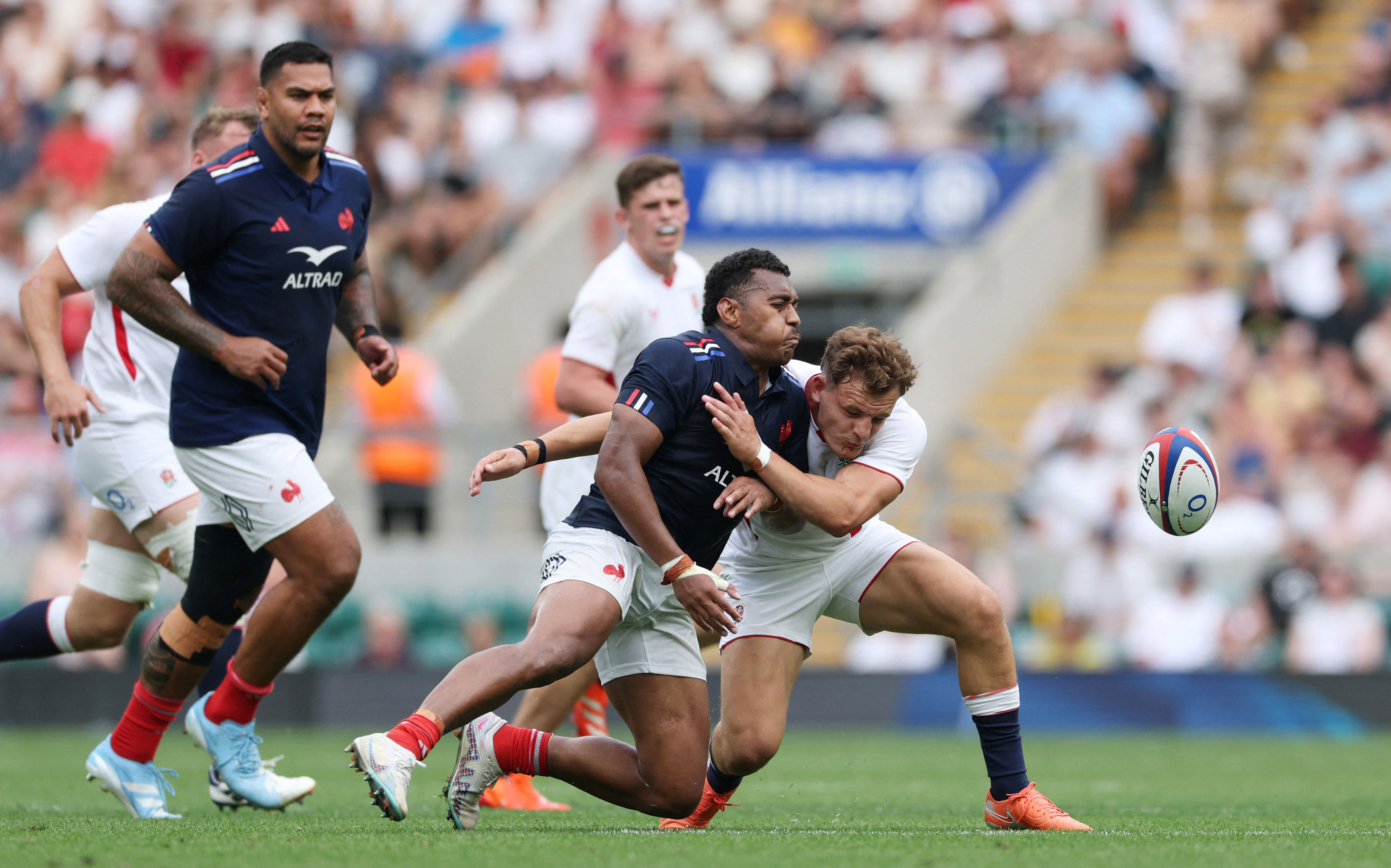 AA1H9MZK England XV vs France XV: Live Reaction as Steve Borthwick’s Team Falls in Thrilling Twickenham Clash