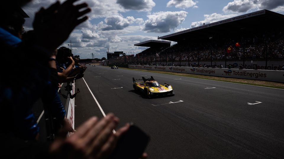 AA1H9hyJ Robert Kubica Achieves 'Highest Goal' After Crash: Wins Le Mans Endurance Race