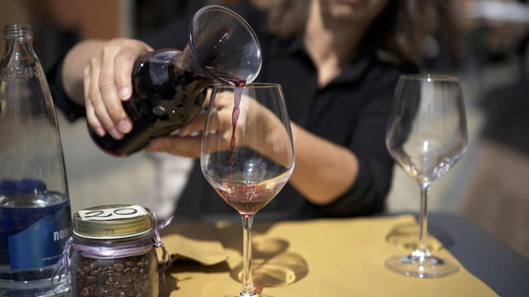 Hete dagen: hoe hou je hethoofd koel en wat doe je beter niet?