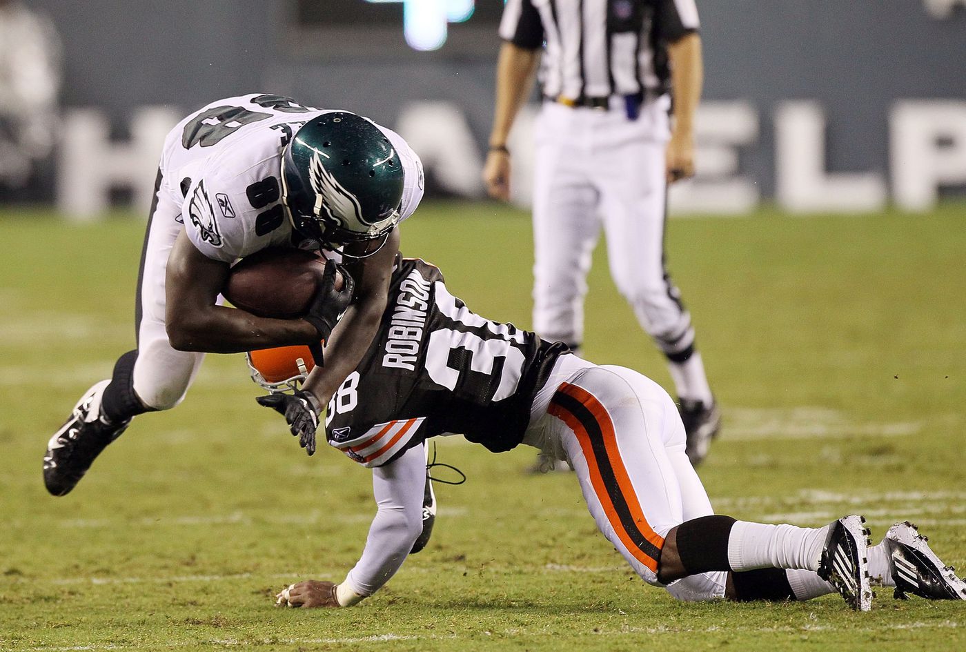 AA1H9xPh Ex-Browns Player Launches Massive Lawsuit Against NFL Team