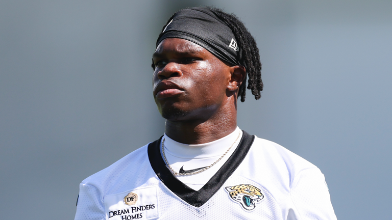 Ex-Super Bowl champion doubts Travis Hunter's two-way NFL stardom, says  Jaguars should 'test his