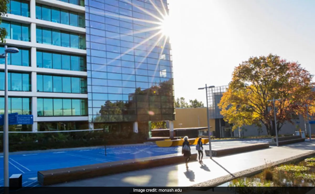 This Australian University Offers Scholarships With 100% Tuition Fee Waiver