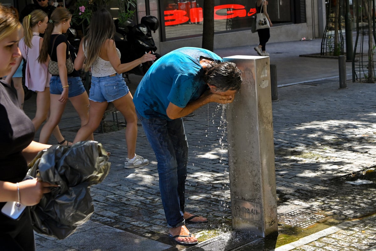 Extreme Heatwave Hits Europe As Temperatures Soar Above 40c In Holiday
