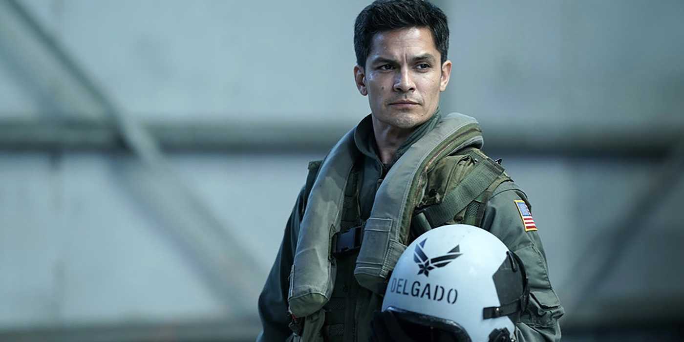 Levi Delgado (Nicholas Gonzalez) carrying an Air Force helmet on La Brea