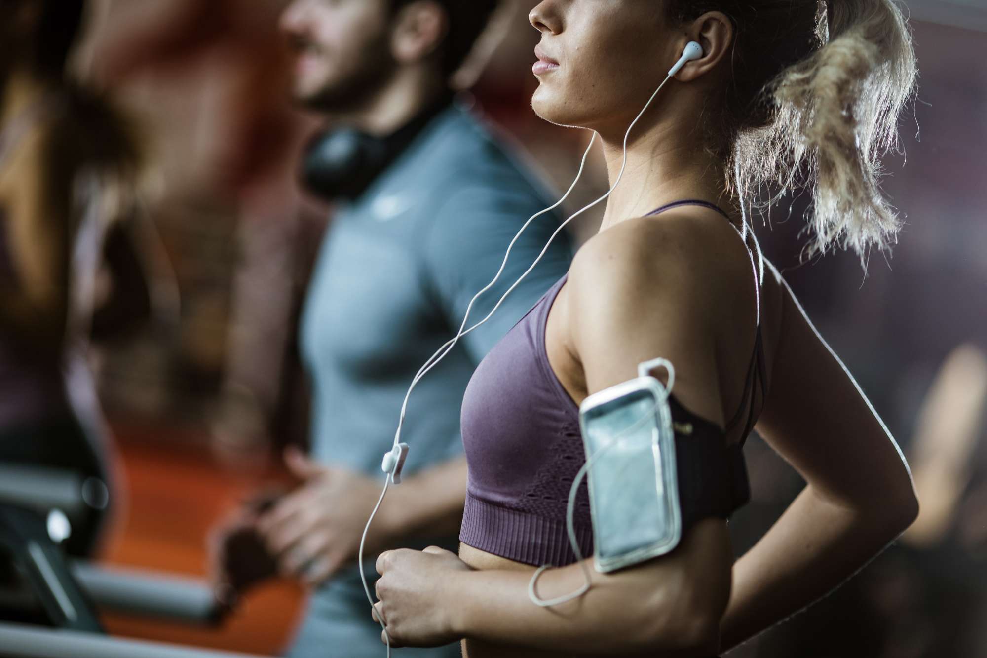 Woman Bluntly Tells Chatty Man at Gym Why She Isn’t Interested in